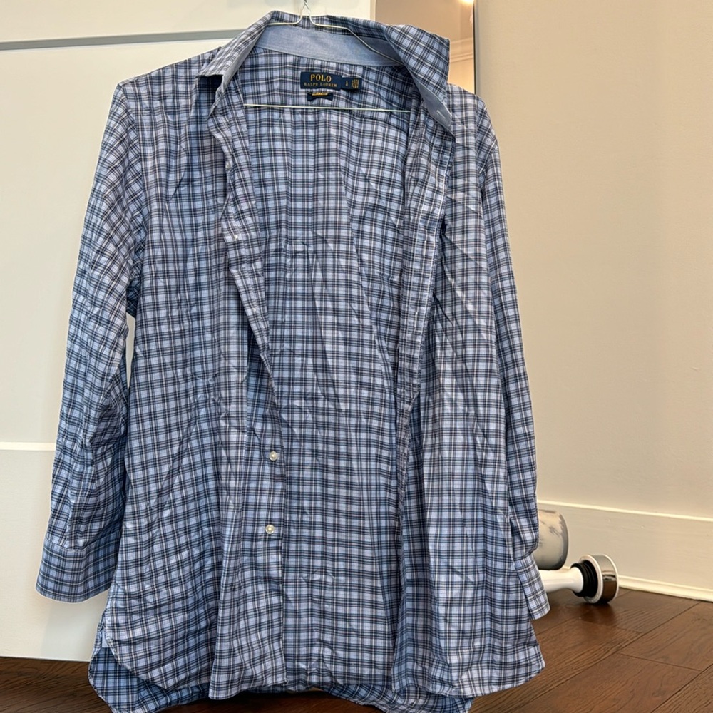 POLO, Ralph Lauren. Men’s, blue checkered, button down. *Flaw shown in last pic